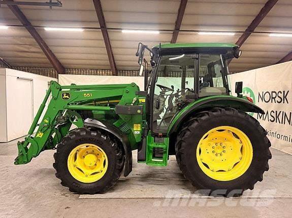 John Deere 5820 Traktoriai