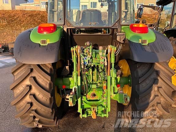 John Deere 6110MC Traktoriai