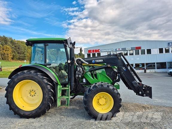John Deere 6110MC Traktoriai