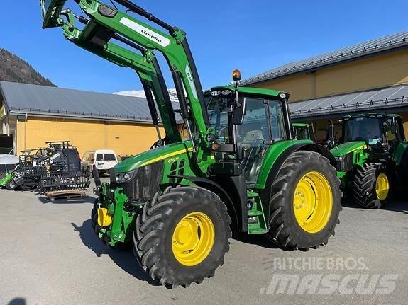 John Deere 6120M Traktoriai