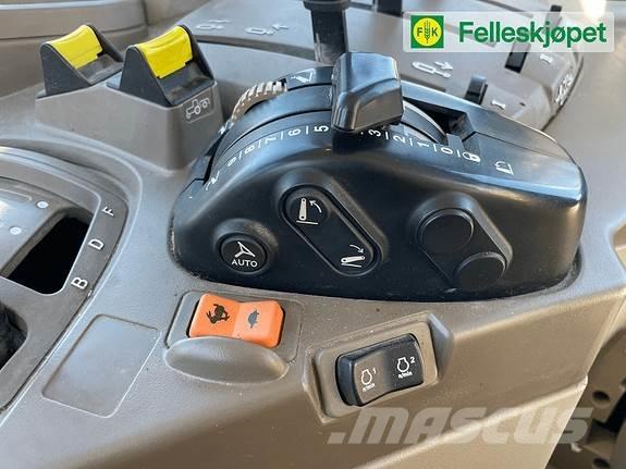 John Deere 6120M Traktoriai