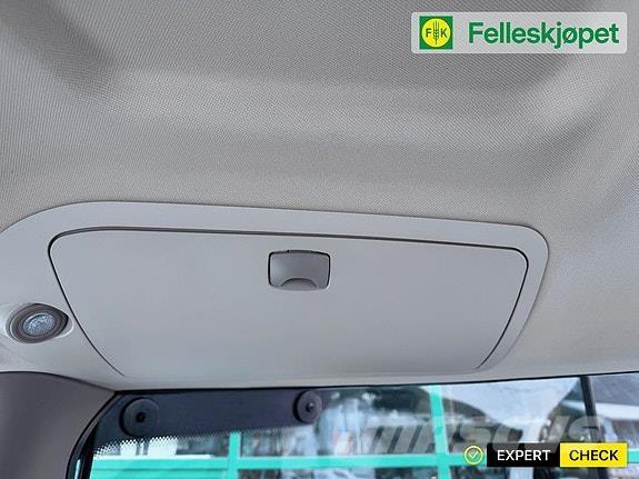 John Deere 6130R Traktoriai