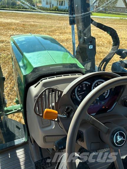 John Deere 6145R Traktoriai