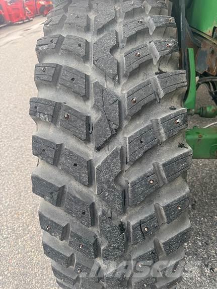 John Deere 6150R Traktoriai