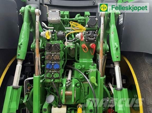 John Deere 6155R Traktoriai