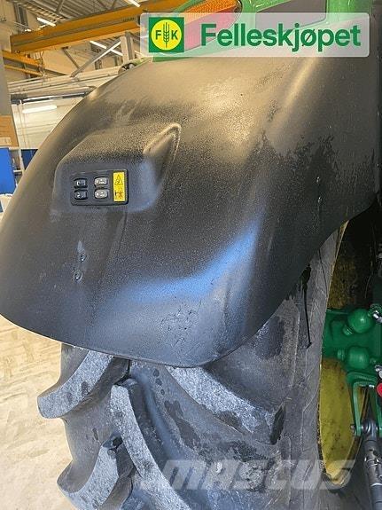 John Deere 6155R Traktoriai