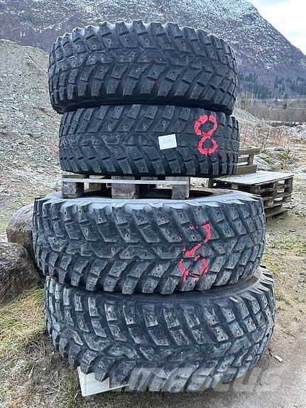 John Deere 6210R Traktoriai