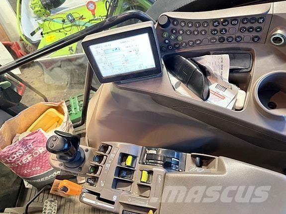 John Deere 6210R Traktoriai