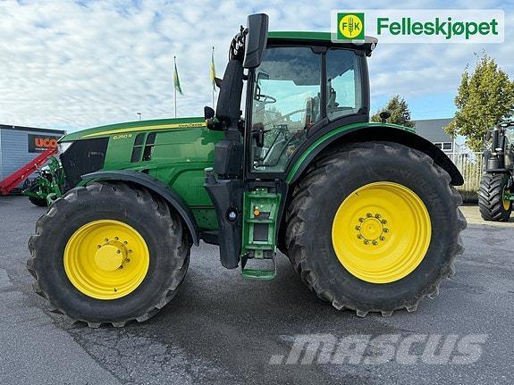 John Deere 6250R Traktoriai