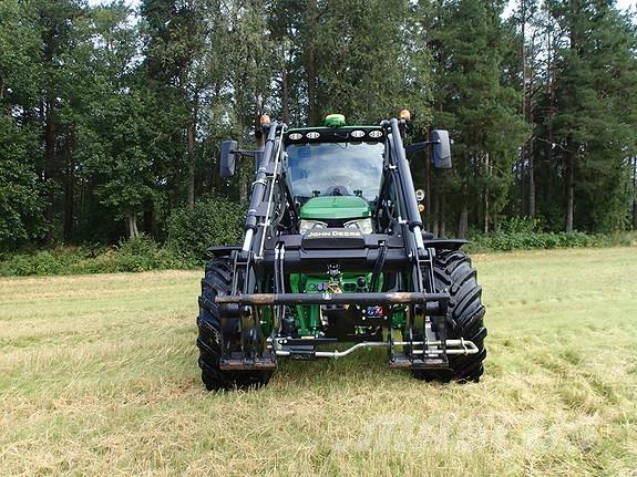 John Deere 6R150 Traktoriai
