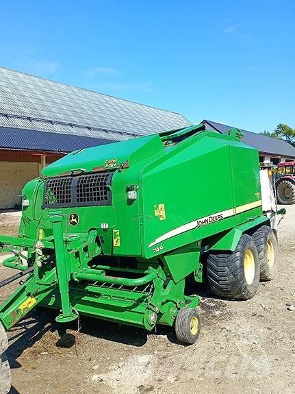 John Deere 744 Ritinių presai