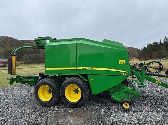 John Deere C440R Ritinių presai