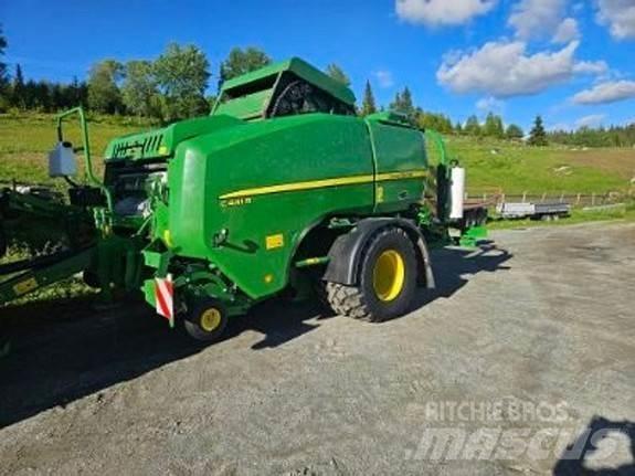 John Deere C441R Ritinių presai