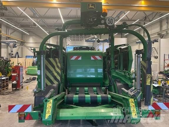 John Deere C441R Ritinių presai