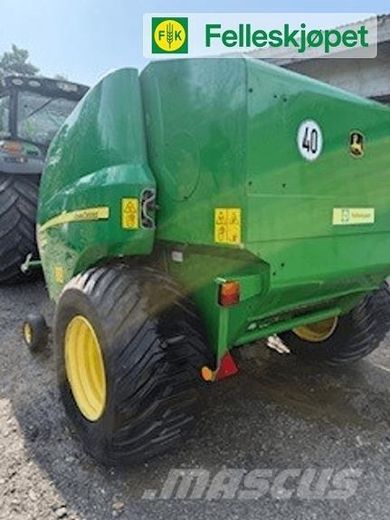 John Deere F440R Ritinių presai