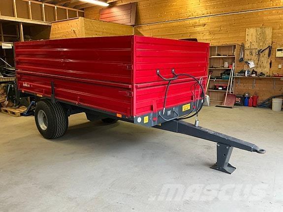 Junkkari J5 Kita kelių ir sniego technika