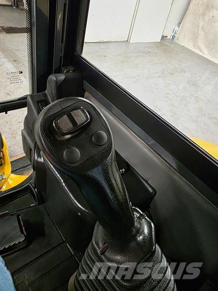 Komatsu PC26MR-3 Mini ekskavatoriai < 7 t