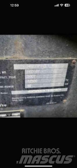 Komatsu WA200 PT Naudoti ratiniai krautuvai