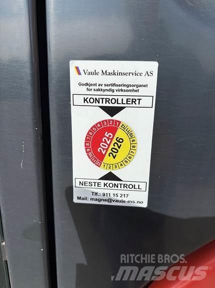 Kubota U48 Vikšriniai ekskavatoriai
