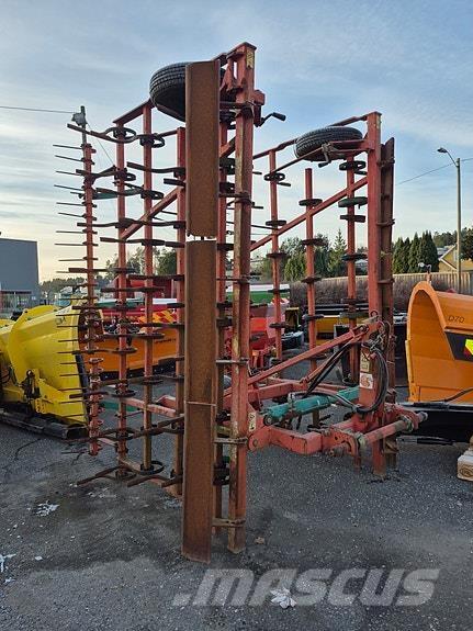 Kverneland  Kita kultivavimo technika ir priedai