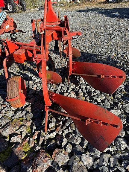 Kverneland 14 Standartiniai plūgai