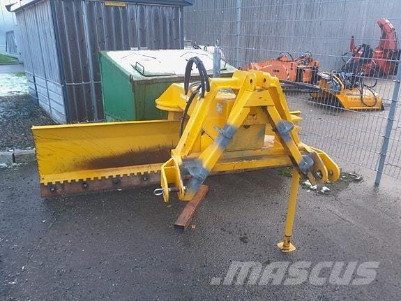 Lilleseth 300 Kita kelių ir sniego technika