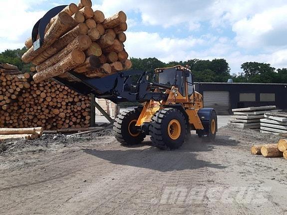 Ljungby  Naudoti ratiniai krautuvai