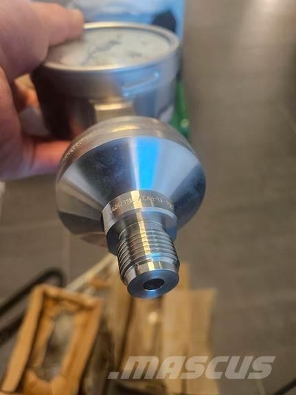  Manometer Mineralinių trąšų barstytuvai