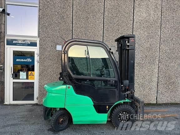 Mitsubishi FD25N Dyzeliniai krautuvai