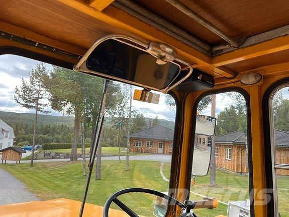 Moxy D16 B Karjeriniai savivarčiai