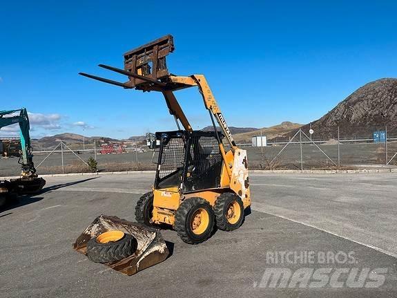 Mustang 2040 Krautuvai su šoniniu pasukimu