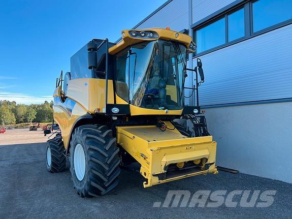 New Holland CX5080 Derliaus nuėmimo kombainai