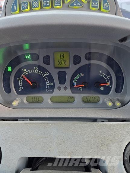 New Holland T6020 Traktoriai