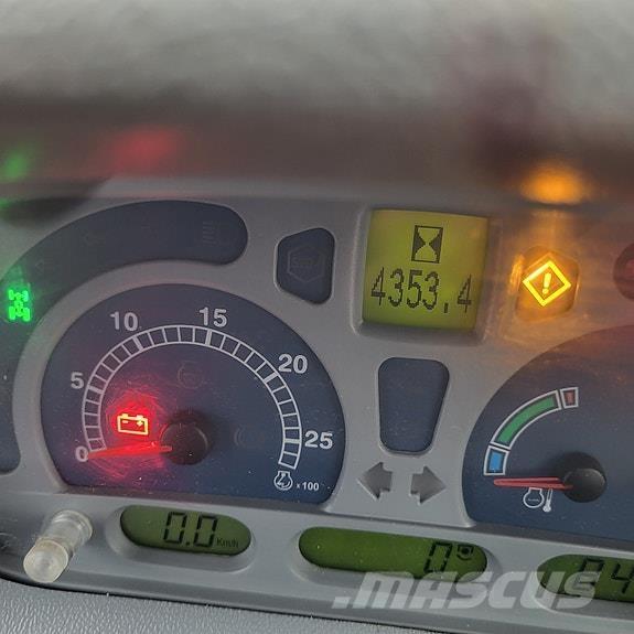 New Holland T6040 Traktoriai