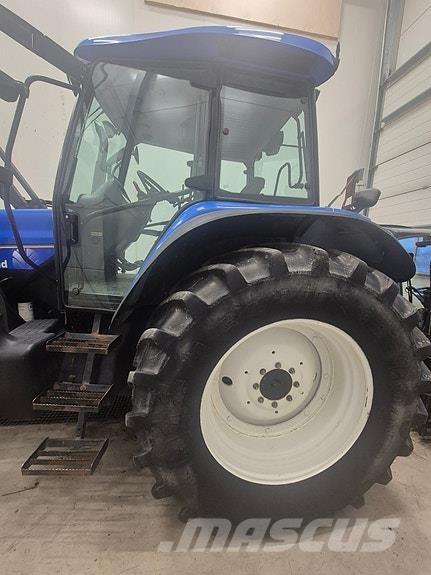 New Holland TM140 Traktoriai