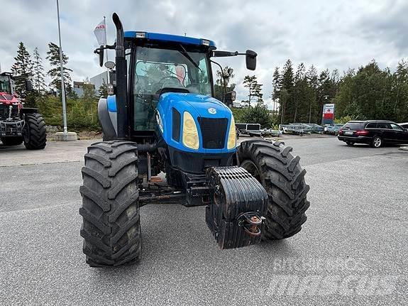 New Holland TS135A Traktoriai