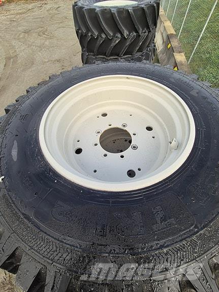 Nokian TRI2 Padangos, ratai ir ratlankiai