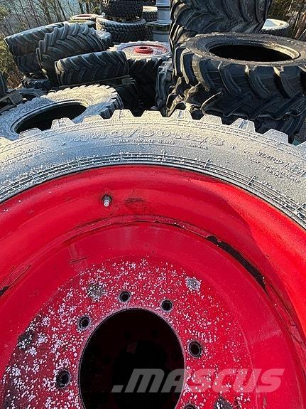 Nokian TRI2 Padangos, ratai ir ratlankiai