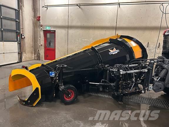  Øveraasen DHS-285 Kita kelių ir sniego technika