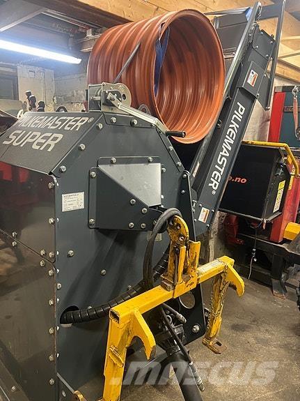  Pilkmaster Super Miško technika - Kita