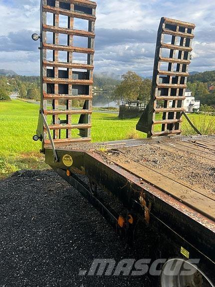  Predator boost 2 Bendrosios paskirties priekabos