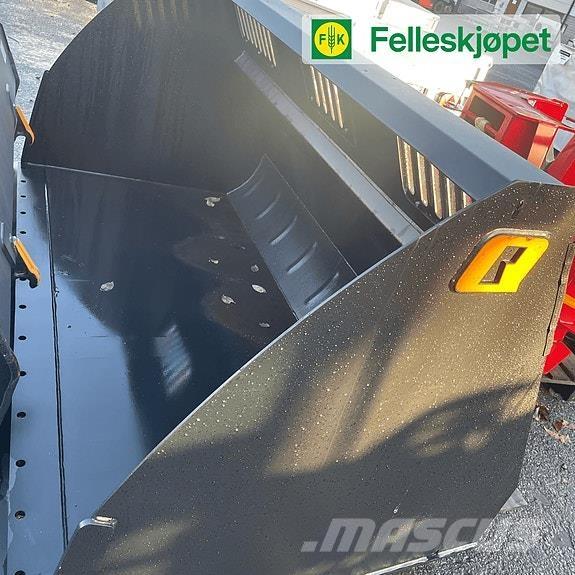 Quicke 240VL+ Kita kelių ir sniego technika