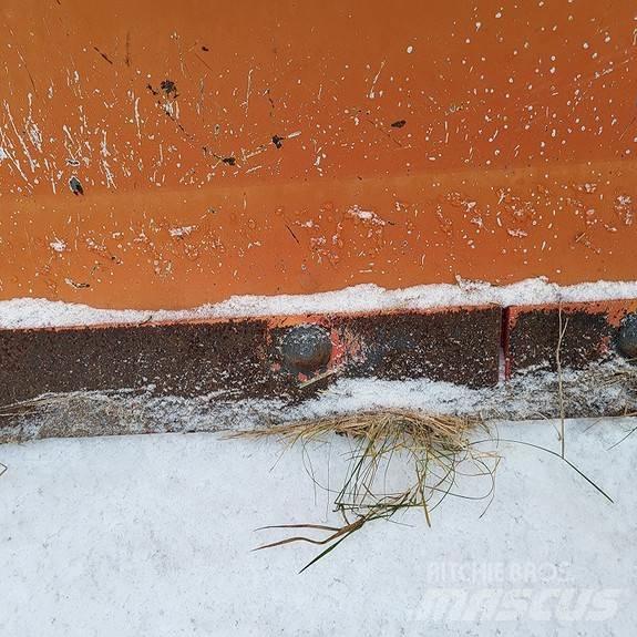 Sami 250 Sniego peiliai ir valytuvai