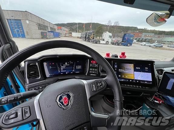 Scania G420B4X2NB Sunkvežimiai su dengtu kėbulu
