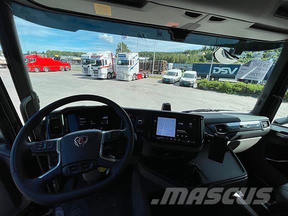 Scania R460A4X2LB Naudoti vilkikai