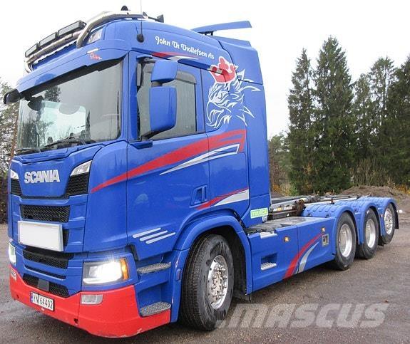 Scania R500 8x4*4 Savivarčiai su kabeliniu keltuvu