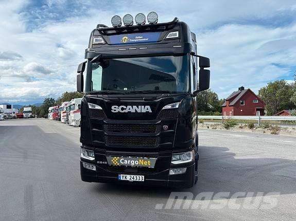 Scania R540A6x2NB Naudoti vilkikai