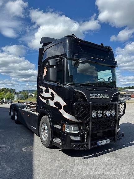 Scania R580LB6X4Nb Savivarčiai su kabeliniu keltuvu