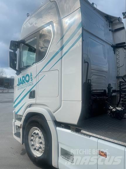 Scania R650 6X4 Naudoti vilkikai