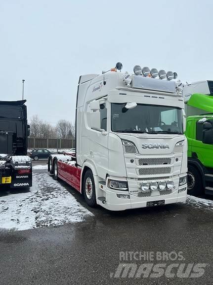 Scania R650B6X2NB Savivarčiai su kabeliniu keltuvu
